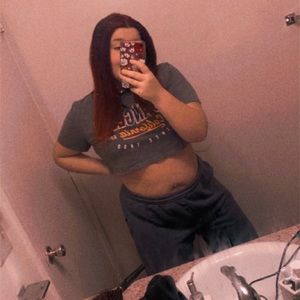 Meet your Posher, Alexis